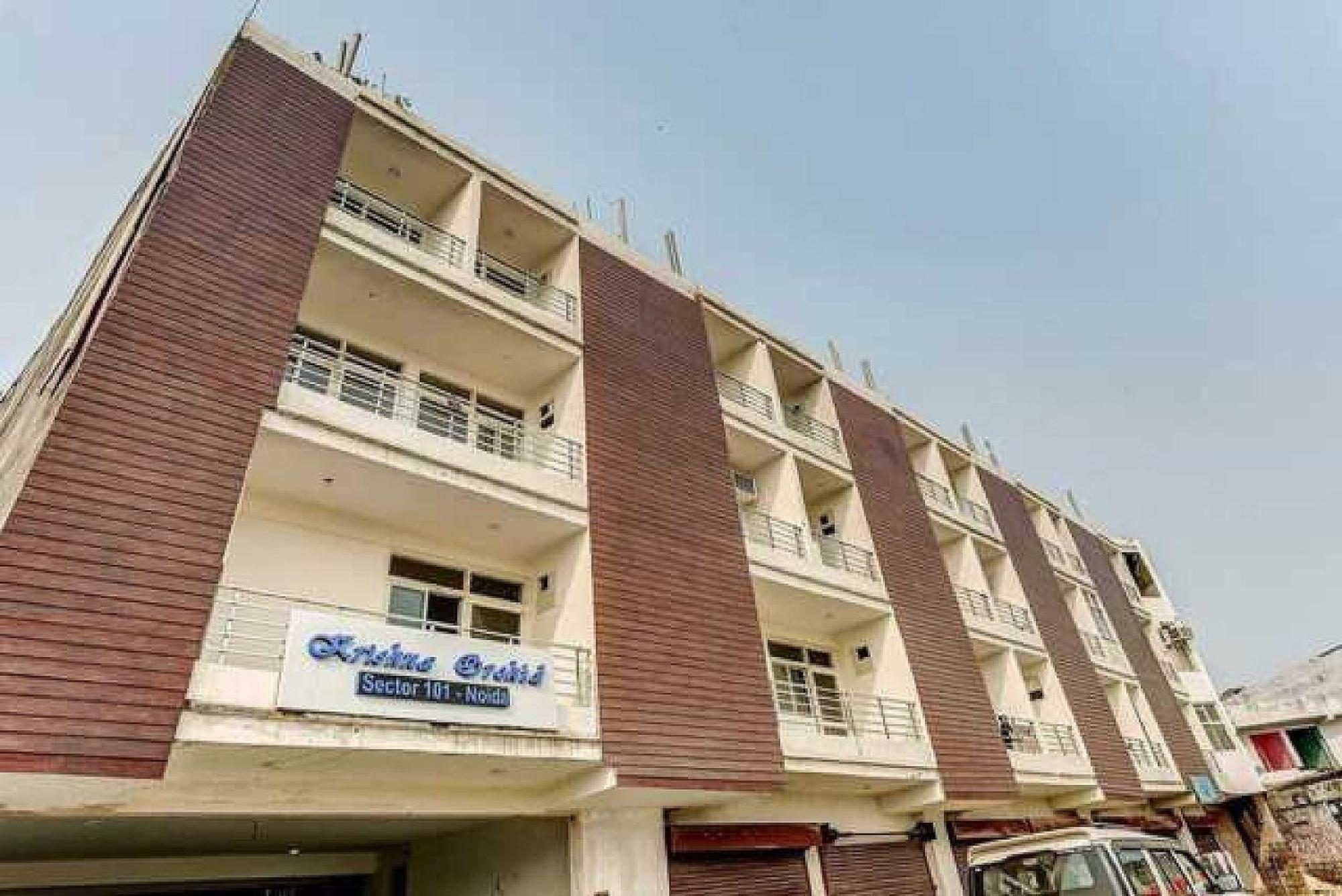Hotel O Krishna Orchid Near Noida Sector 81 Metro Station Buitenkant foto